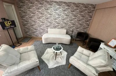 Vende- se sala em predio comercial 24 hs ao lado da prefeitura de maringa  preço imbativel  toda montada e equipada