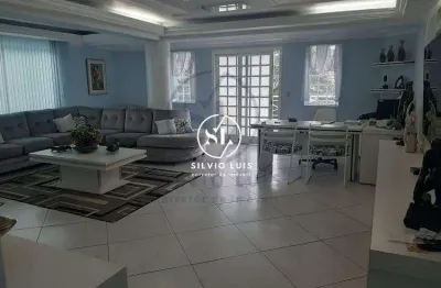 Sobrado à venda no bairro Santa Terezinha em São Bernardo do Campo/SP