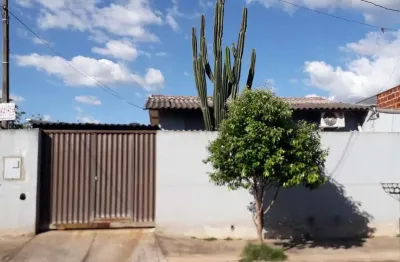 Casa com 2 quartos à venda na Rua Bolívia, 393, Jardim Castelo, Sarandi