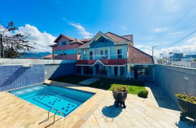 Imperdível!!! sobrado de frente para o mar no stella maris – 6 dorms, 2 suítes e 430 m² construídos