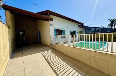 'casa magnífica em peruíbe: conforto e sofisticação'