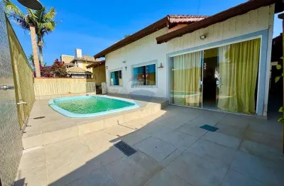 Casa com 3 quartos à venda na Rua Girassol, 877, Parque Turístico, Peruíbe