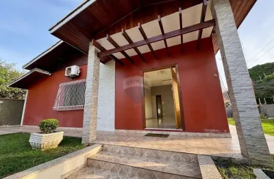 Casa com 3 quartos para alugar no Centro, Peruíbe 