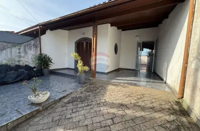Casa com 2 quartos para alugar no Centro, Peruíbe 