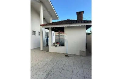 Casa com 2 quartos para alugar no Centro, Peruíbe 