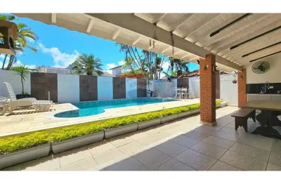Casa com 3 quartos para alugar no Bougainvillee III, Peruíbe 