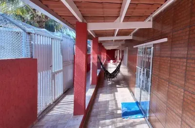 Casa com 3 quartos à venda na Avenida Padre Anchieta, 6412, Centro, Peruíbe