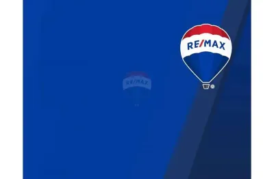 Casa com 3 suites à venda, piscina,  204 m² por R$ 899.000,00 - Jardim Marcia - Peruíbe/SP