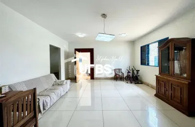 Casa com 4 quartos à venda na Rua 1004, Setor Pedro Ludovico, Goiânia