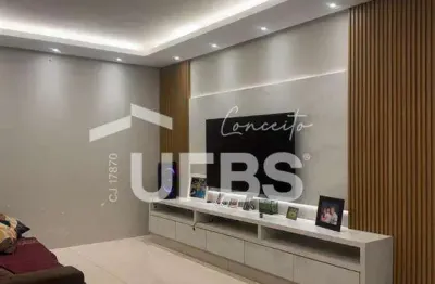 Casa a venda no jardim atlantico - 03 quartos sendo 01 suíte, com armários, porcelanato e 3 vagas de garagens, próximo ao parque cascavel