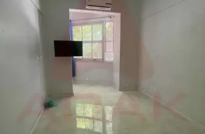 Kitnet / Stúdio à venda na Avenida Mem de Sá, Centro, Rio de Janeiro