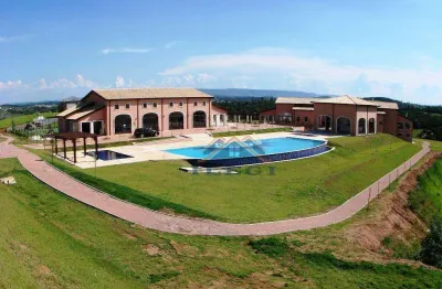 Casa térrea de alto padrão no condomínio Campo de Toscana, em Vinhedo/SP.