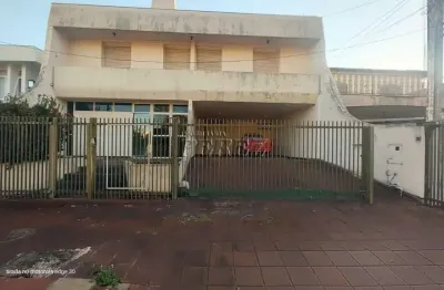 Casa com 4 quartos para alugar na jonathas serrano, --, quebec, londrina por r$ 4.990