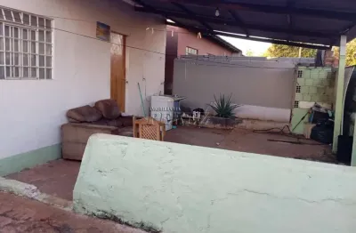 Casa com 3 quartos à venda na nisa maria lopes do carmo, --, jardim maria celina, londrina por r$ 260.000