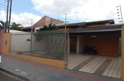 Casa com 3 quartos à venda na rua augusto massaretto, --, jardim continental, londrina por r$ 540.000