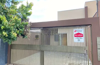 Casa com 3 quartos para alugar na aparecido da silva, --, jardim continental, londrina por r$ 1.500