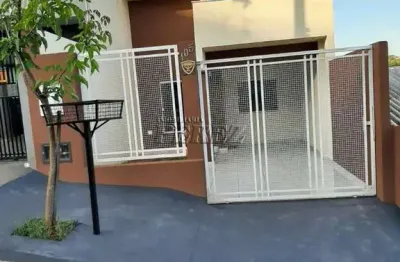 Casa com 2 quartos para alugar na nazareno volponi, --, residencial pedro baize, ibiporã por r$ 1.300