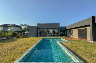 Casa em condomínio fechado com 4 quartos para alugar na Avenida Nova Jerusalém, --, Loteamento Terras de Canaã, Cambé por R$ 16.000