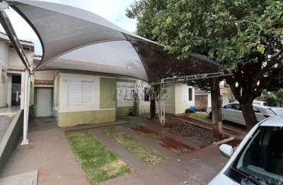 Casa em condomínio fechado com 3 quartos à venda na Rua Pedro Rossato, --, Heimtal, Londrina por R$ 325.000