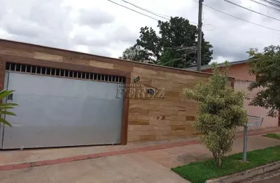 Casa com 4 quartos à venda na Rua Nossa Senhora de Lourdes, --, Amaral, Londrina por R$ 260.000