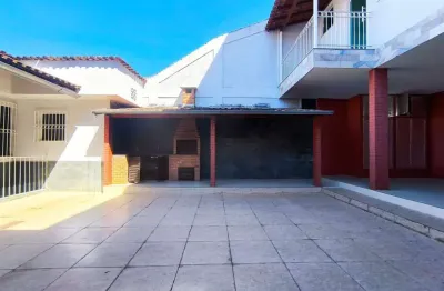 Casa com 5 quartos à venda na Avenida Doutor Moacyr Siqueira, Jardim do Sol, Juiz de Fora