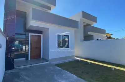 Casa moderna com área gourmet e excelente localização!