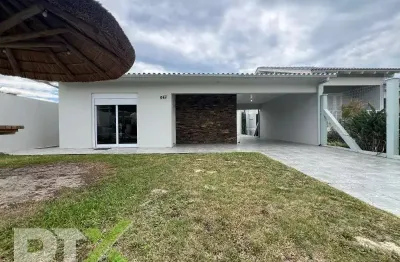 Casa com 3 quartos à venda na Rua Três De Outubro, 3211, Zona Nova, Tramandaí