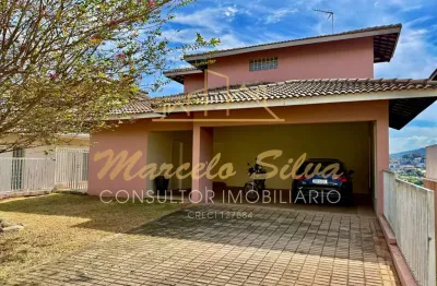 Belíssima casa para locação no condomínio santa helena iii