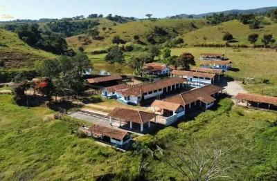 Fazenda com 1 sala à venda na Avenida Coronel Manoel Inocêncio, 33, Centro, Caçapava