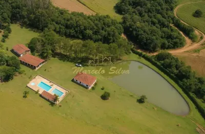 Chácara / sítio com 3 quartos à venda na Rua das Figueiras, 34, Birica de Campo Novo, Bragança Paulista