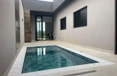 Casa nova com piscina, fino acabamento e excelente localização