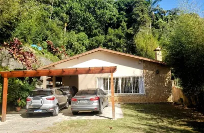 Casa com 3 quartos à venda no Centro, Petrópolis 