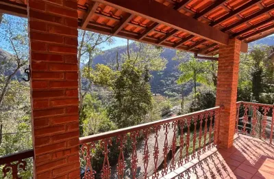 Casa à venda em condomínio de alto padrão em itaipava, petrópolis rj