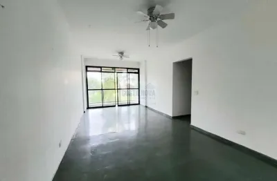 Apartamento a venda com 143 m², 3 quartos senda 1 suíte frente mar. 1 vaga de garagem