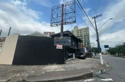 Casa + loja com 150m² com tres quartos, cozinha, banheiro , lavanderia