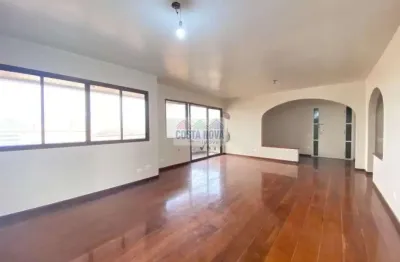 Apartamento á venda, de 163m² com 3 quartos sendo 1 suíte, 4 banheiros e 2 vagas no bairro boqueirão