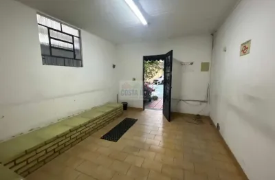 Imóvel comercial, com 100m², 3 salas, recepção e estacionamento próprio no bairro vila maria
