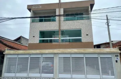 Casa em condomínio de  dois dormitórios próximo a praia e ao novo shopping.