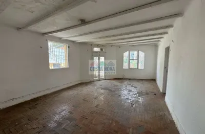 Casa para locação com 70m², localizada no bairro carandiru