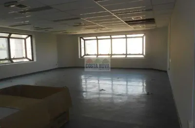 Conjunto comercial, 1 sala grande, 1 copa, 2 banheiros, 1 vaga
