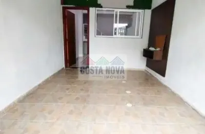 Sobrado geminado com 2 quartos e 2 banheiros na vila antártica em praia grande