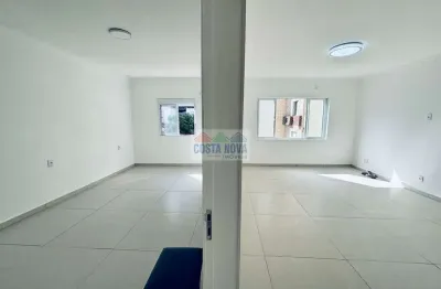 Ótimo apartamento de 2 quartos sendo 1 suíte, reformado, amplo e iluminado no coração do gonzaga!