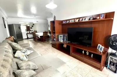 Apartamento 2 quartos, 1 suíte, 1 banheiro, 2 vagas de garagem demarcadas no bairro canto do forte.