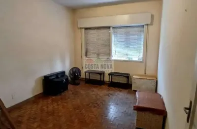 Casa à venda com 267m², 4 quartos, 3 salas, 1 cozinha, 2 vagas á 8min da praia em São Vicente