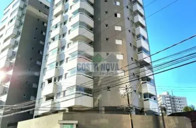 Apartamento de dois dormitórios com sacada gourmet próximo a praia