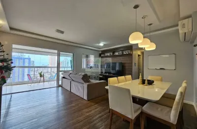 Amplo e moderno no embaré com 3 dorms, 1 suite, 131m², varanda gourmet, andar alto e vista livre