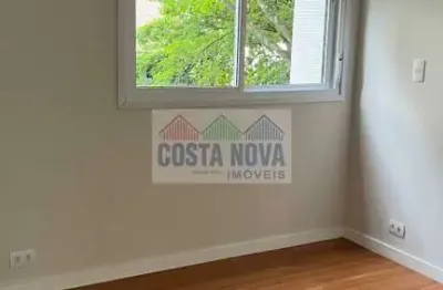 Apartamento à venda com 80m², 2 quartos, 1 suíte,  1 vaga, reformado, completo e a 100m do metrô