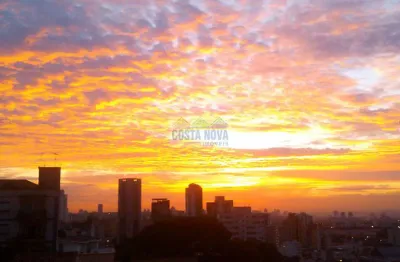 Apartamento reformado com 3 dormitórios e varanda. santana