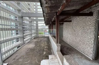 Apartamento com 3 suítes e 298 m² no condomínio alcácer. imóvel para investimento e reforma total