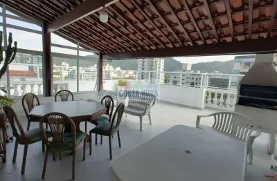 Cobertura em condomínio de alto padrão, localizado em região privilegiada da praia da enseada